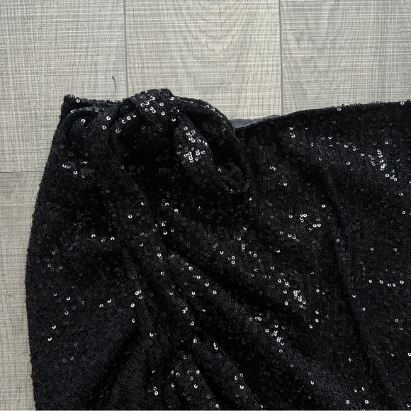 Lioness black sequin mini skirt - Picture 2 of 4